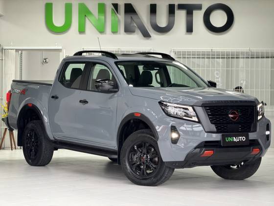 NISSAN FRONTIER 2.3 16V TURBO DIESEL PRO4X CD 4X4 AUTOMÁTICO